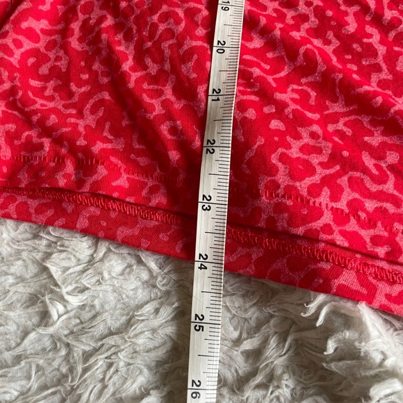 Nike Red leopard print work out shirt - Picture 3 of 5